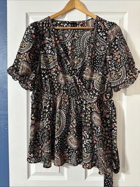 torrid Black Paisley Floral Wrap Tunic